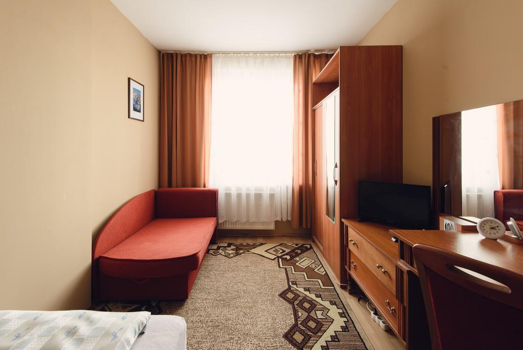 Pokoje Goscinne Akropol Posen Exterior foto